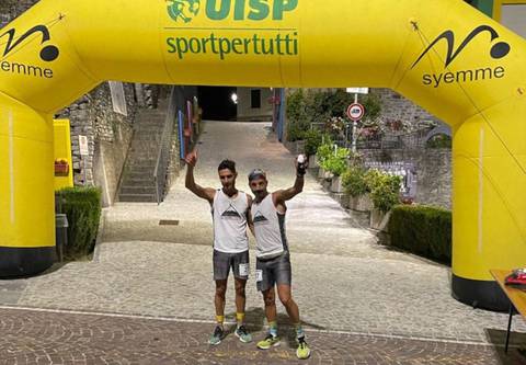 Alberto Bressan e Mario Paonessa vincitori del Moscato Night Trail a coppie di Cossano Belbo (foto Pont Saint Martin)