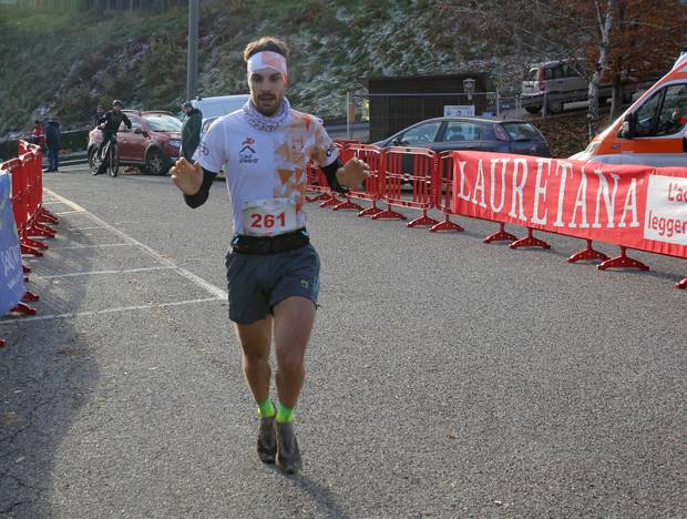 Alessandro Ferrarotti vincitore Balcone del Biellese Trail 19 km (foto GAC Pettinengo)