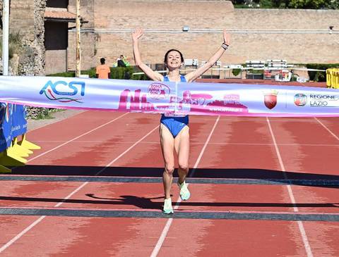Anna Arnaudo vincitrice Roma Appia Run (foto organizzazione)