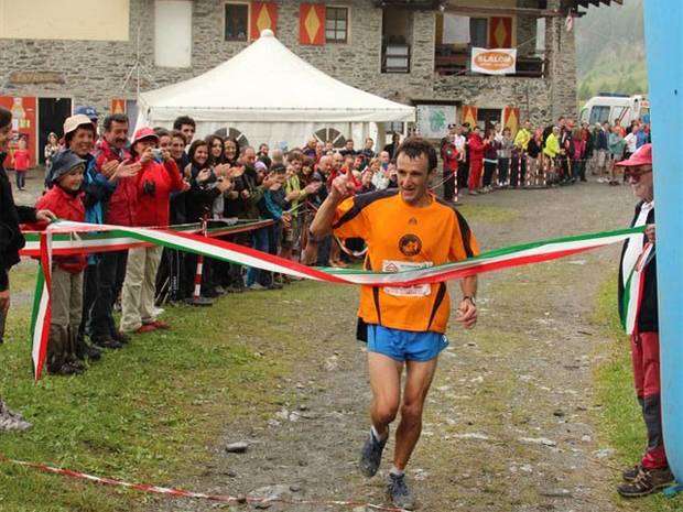Claudio-Garnier-vincitore-della-Tre-Rifugi-Skymarathon-(foto-Organizzazione).jpg
