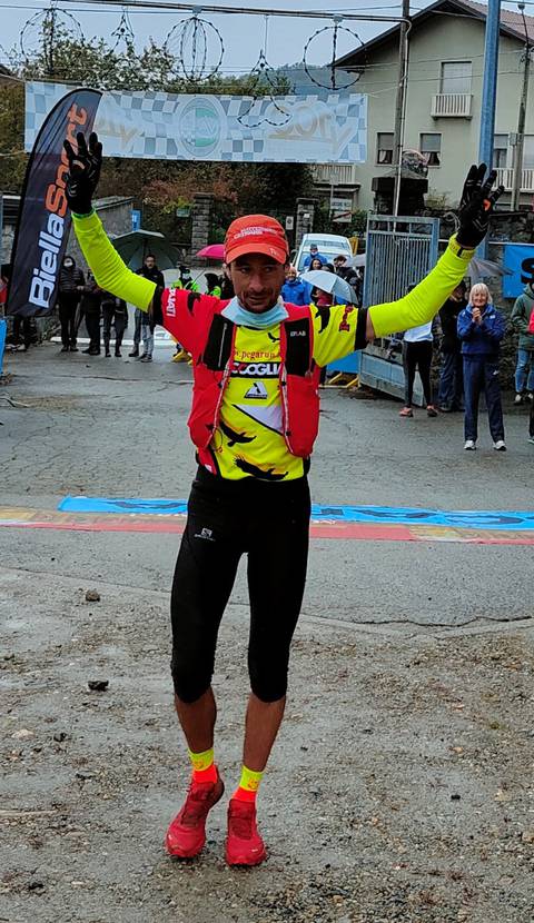 Cristian Minoggio  vincitore Trail Monte Casto (foto Giorgio pegarun)