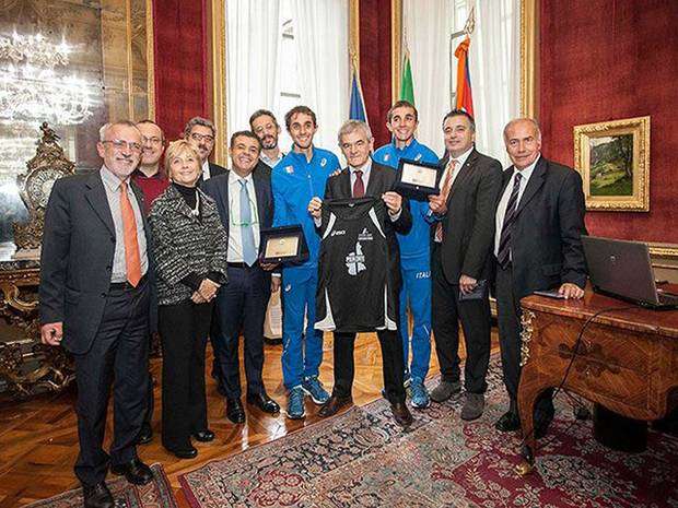 I gemelli Dematteis premiati dal Presidente Regione Piemonte Sergio Chiamparino (foto fidal piemonte)