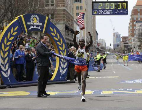 Il vincitore della Boston Marathon Geoffrey Kirui (foto washington post)
