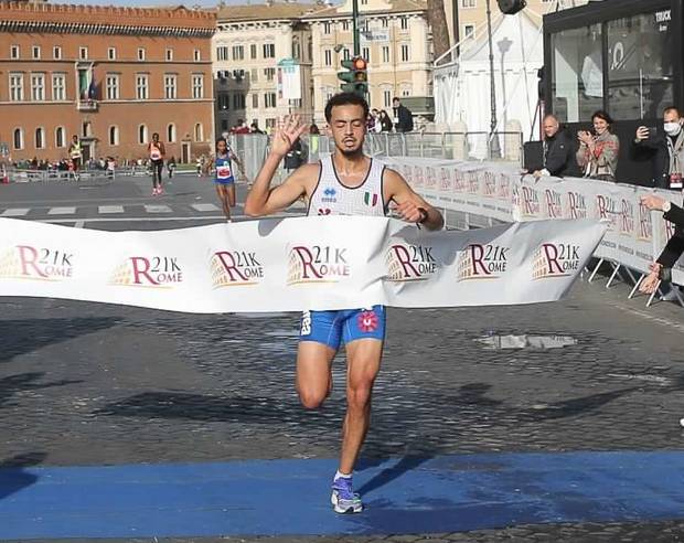 Iliass Aouani campione italiano mezza maratona (foto Piccioli Organizzazione)