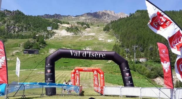 La partenza di del Vertical km di Val d'Isere (foto fb Moletto)