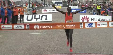 L'etiope Gebre vincitore della Venicemarathon (foto fidal)