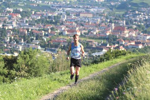 Mair Helmuth vincitore Brixen Dolomiten Marathon (foto hkMedia)