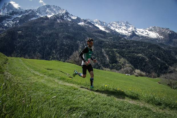 Marco De Gasperi vincitore Val Bregaglia trail 2016 (foto Torri&Menino)