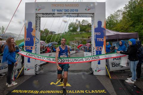 Martin Dematteis campione italiano lunghe distanze al Trofeo Nasego (foto Gulberti corsainmontagna)