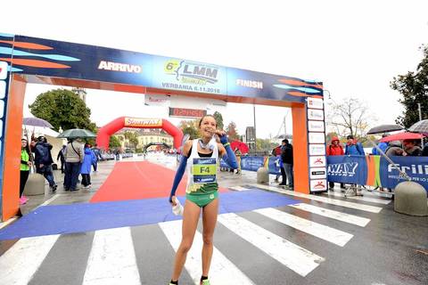 Martina Facciani campionessa italiana di maratona a Verbania (foto fb lago maggiore marathon)