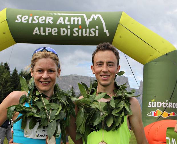 Massimo Farcoz e la tedesca Uphoff vincitori all'Alpe di Siusi (foto newspower)