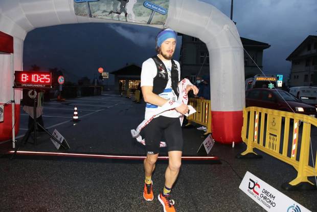 Matteo Zucchini vincitore 100 Km delle Alpi (foto Club Super Marathon Italia)