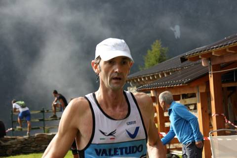Mauro Toniolo del Valetudo skyrunning Italia vincitore del Trail delle Terre di Mezzo