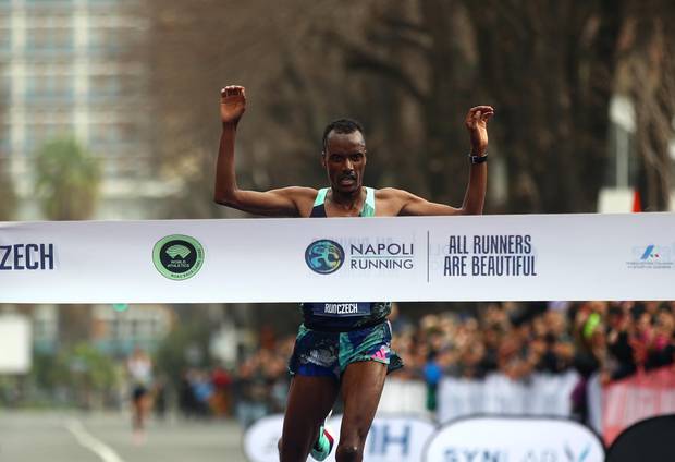 Muktar Edris vincitore Napoli Half Marathon (foto phototoday  organizzazione)