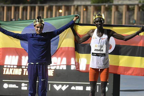 Nuovi record dell’ugandese Cheptegei sui 10000m e dell'etiope Gidey sui 5000m (foto worldathletics)