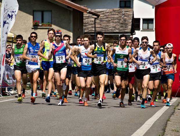 Partenza Campionati Italiani givanili di corsa in montagna (foto Vaninetti Fidal Lombardia)
