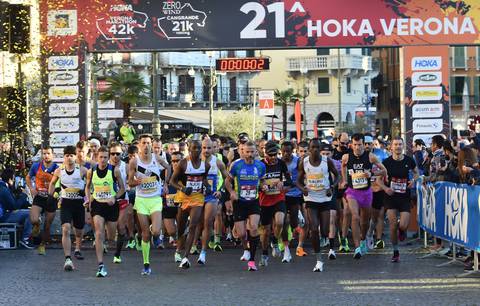Partenza Verona Marathon 2022 (Phototoday Organizzazione)