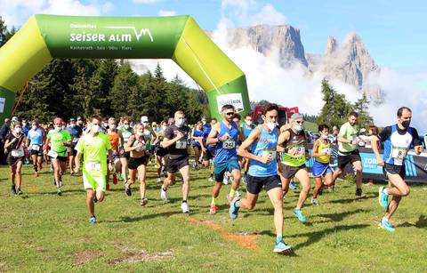 Partenza mezza maratona Alpe di Siusi (foto  Brena CometaPress)