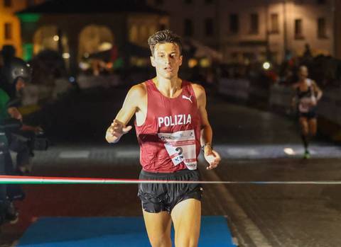 Pietro Riva campione italiano 10 km a Castelfranco Veneto (foto Atleticamente Fidal)
