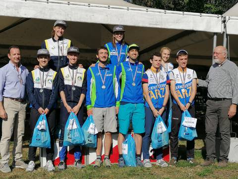 Podio Campionato Italiano a staffetta Sprint Orienteering (foto infosport)