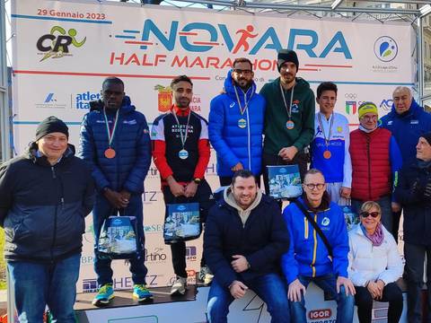 Podio maschile Novara Half Marathon (foto Fidal Piemonte)