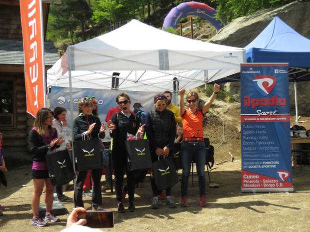 Premiazione femminile Sbarua Trail (foto organizzazione)