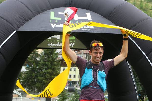 Riccardo Borgialli vincitore La Thuile trail 60km (foto acmediapress)