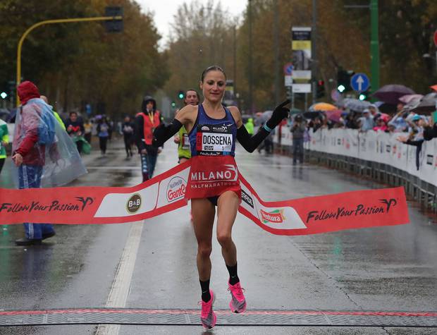 Sara Dossena vincitrice della Milano21 Half Marathon (foto colombo organizzazione)