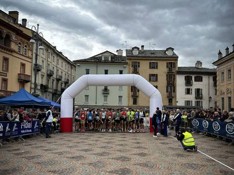Trofeo 7 Torri Aosta partenza  (foto irunning) (1)
