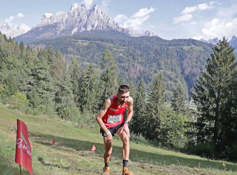 Xavier Chevrier vincitore Primiero Dolomiti Trail (foto Newspower)