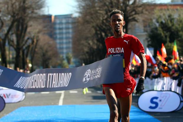 Yeman Crippa vittoria e record italiano alla mezza maratona di Napoli (foto Phototoday organizzazione)
