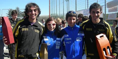 01 I vincitori del traguardo volante: Martin Dematteis, Eufemia Magro, Monica Panuello e Bernard Dematteis