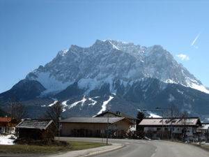 Zugspitze in una giornata di bel tempo